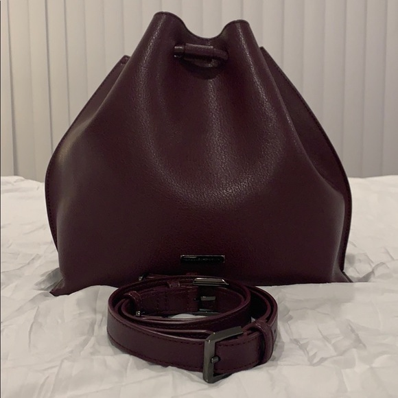 SOLD - Bucket Bag - Picture 4 of 8